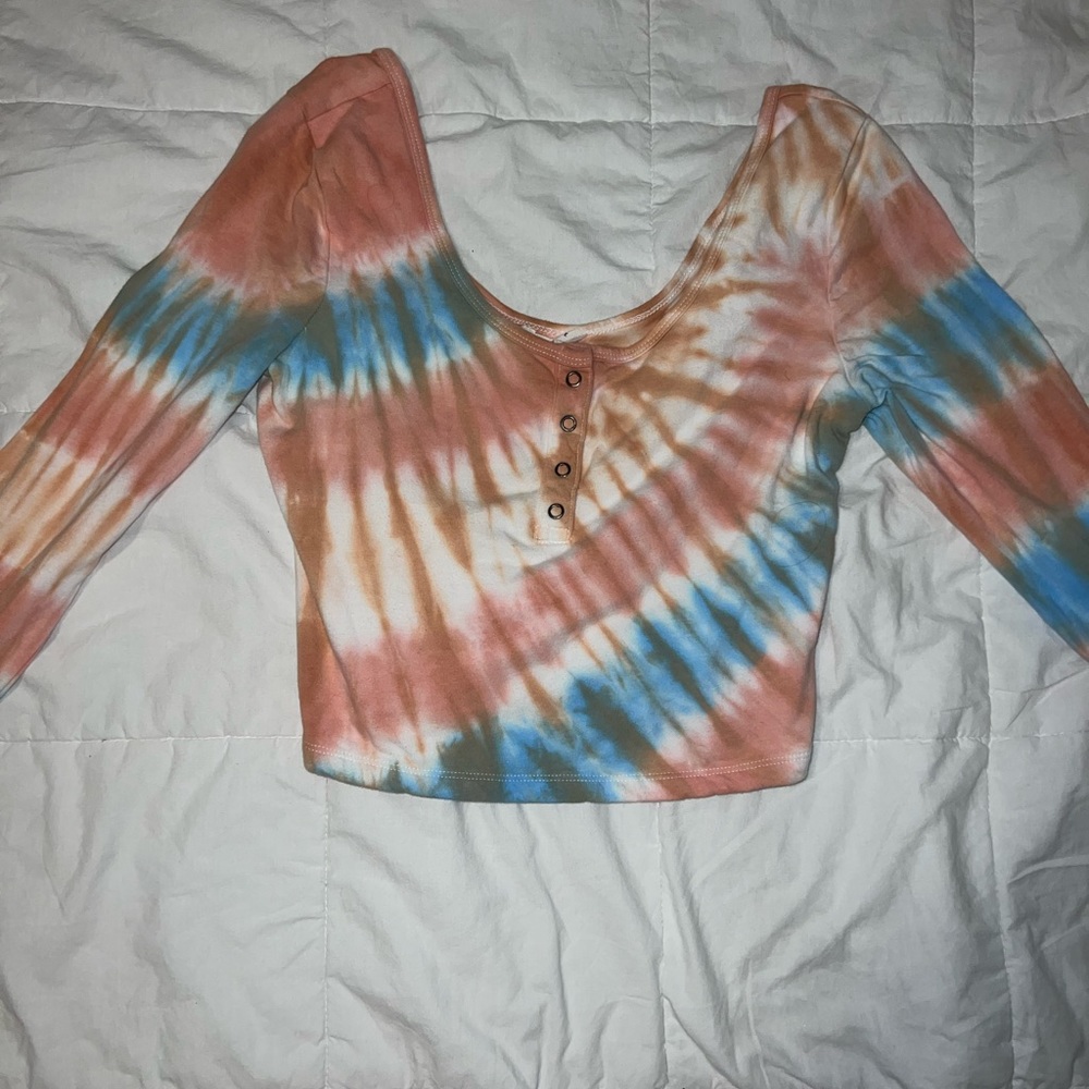 Long Sleeved Crop Top Size M